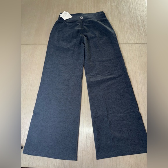 Beyond Yoga Charcoal Wide-Leg Pants - Picture 12 of 12